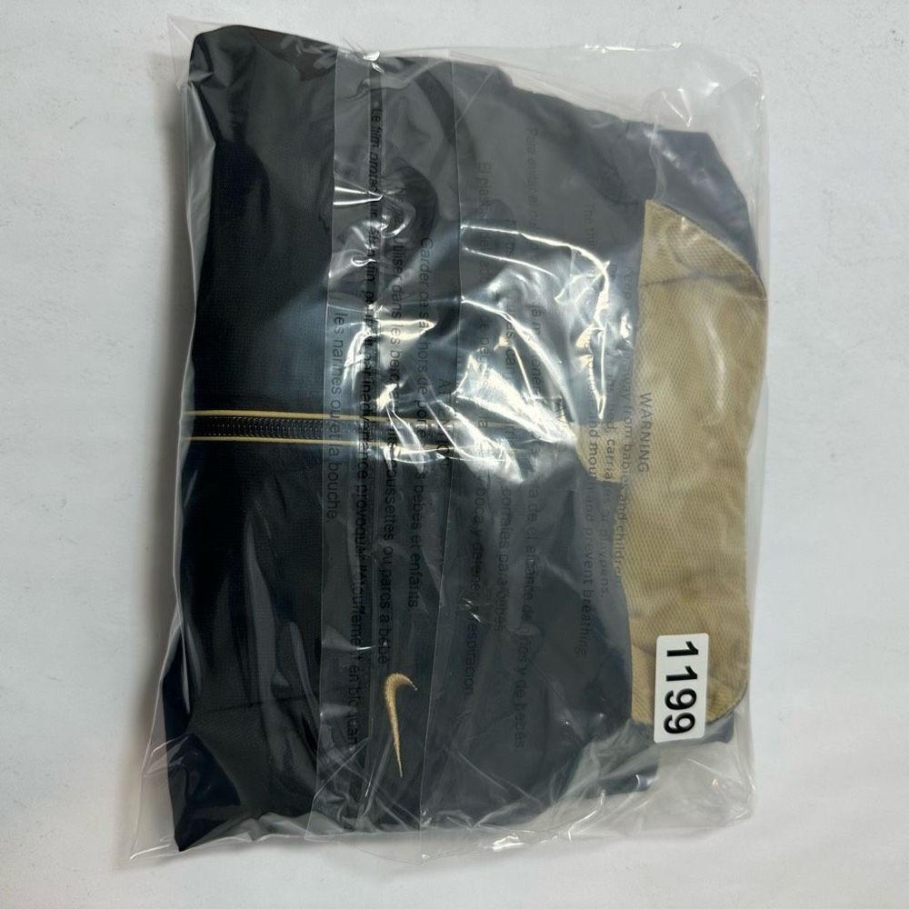 Nike Sphere React Men's Black Full Zip Windbreaker Jacket size M - Picture 10 of 10